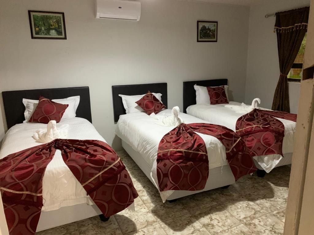Juda Haus Lodge Katima Mulilo Eksteriør billede