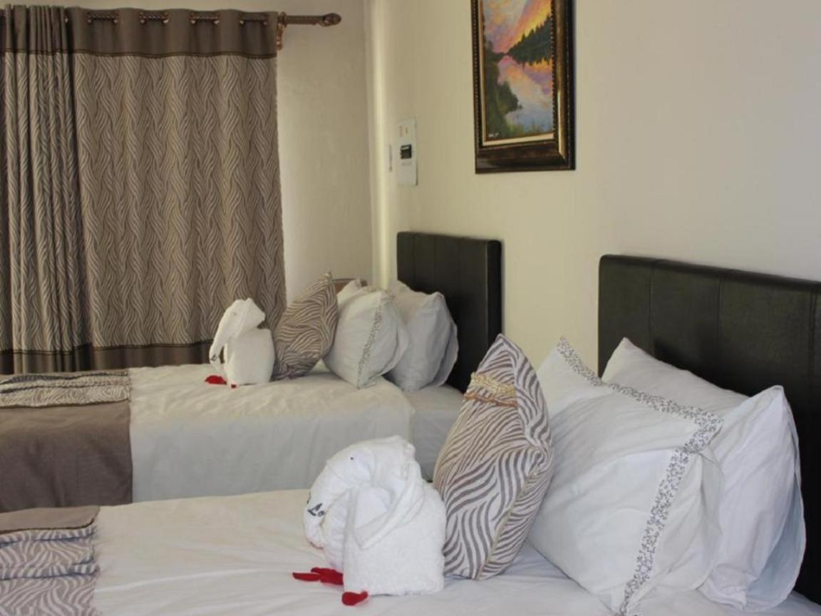 Juda Haus Lodge Katima Mulilo Eksteriør billede