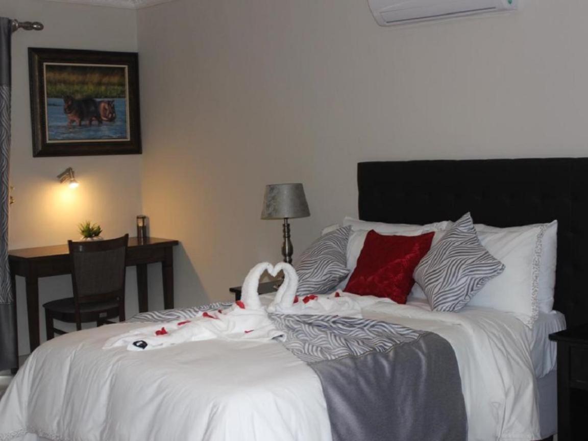 Juda Haus Lodge Katima Mulilo Eksteriør billede