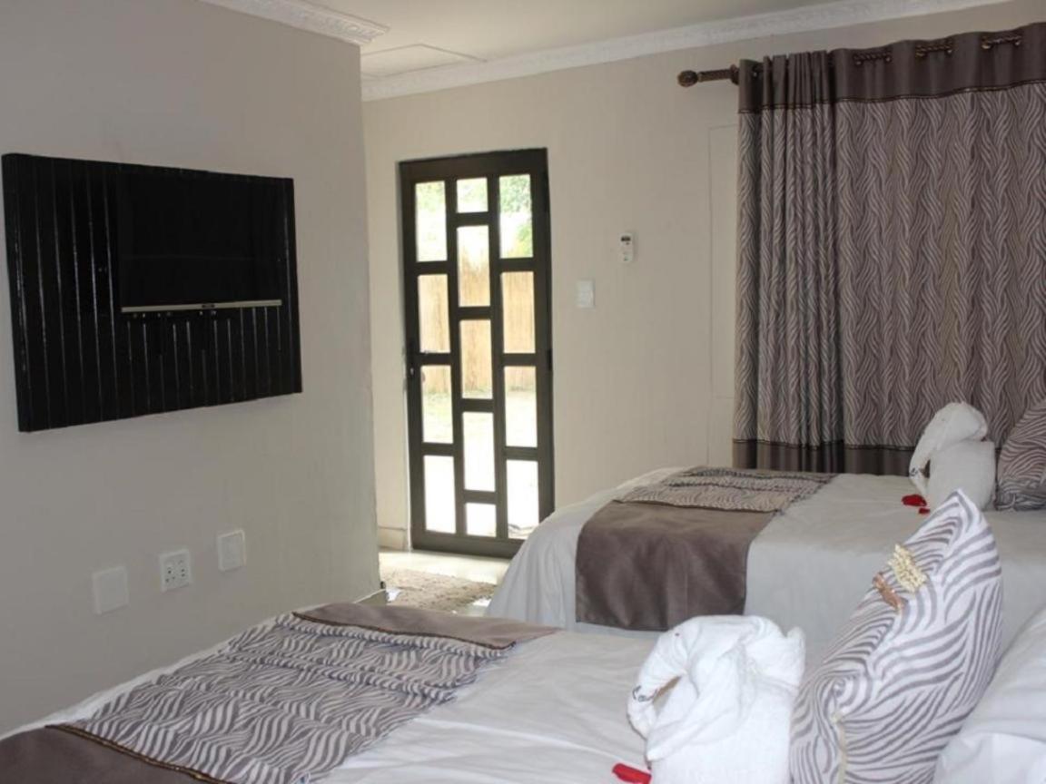 Juda Haus Lodge Katima Mulilo Eksteriør billede